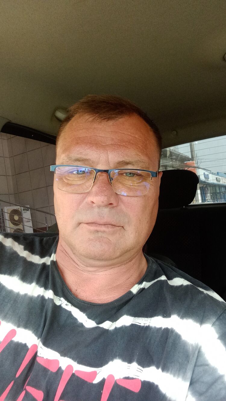  45537402  , 52 ,    