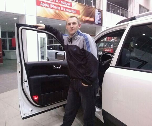  6618822  VIKTOR, 50 ,    
