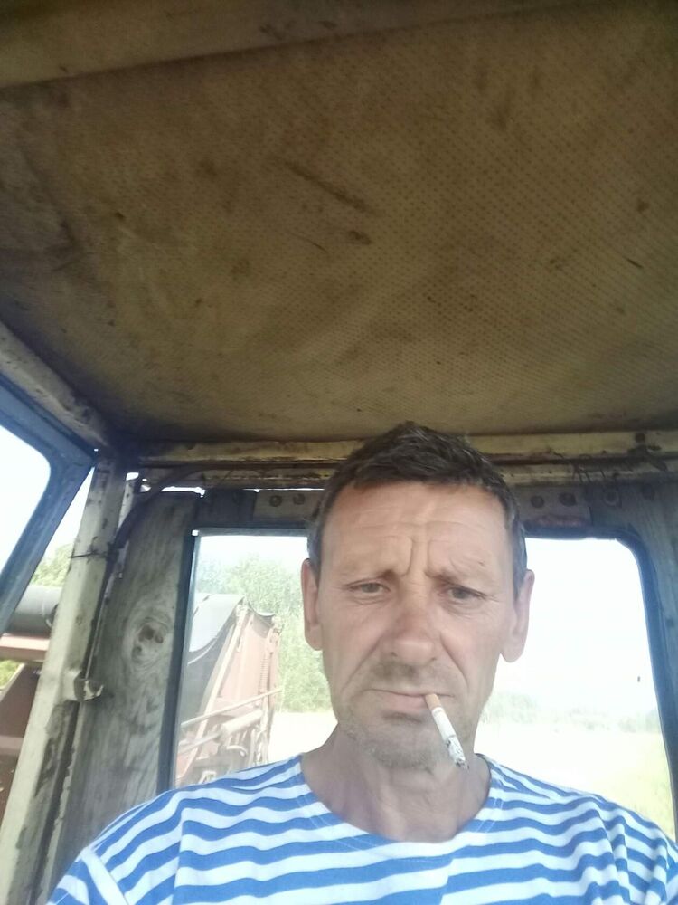  24258732  Aleksei, 58 ,    
