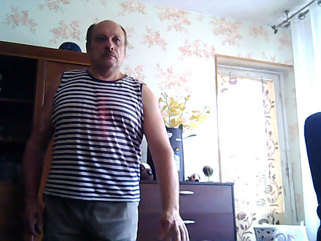  9245482  Grizlis, 62 ,    