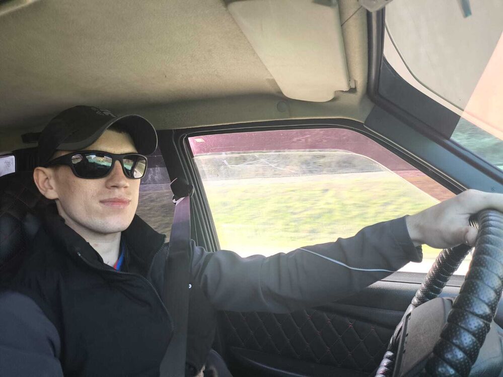  ,   Pavel, 24 ,   ,   , c , 