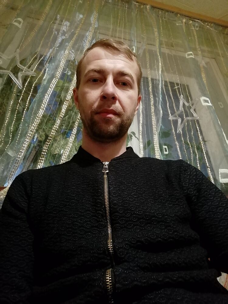  23402102  Alex, 39 ,    