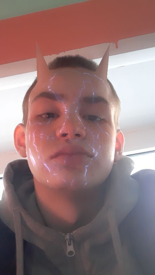  44938872  , 25 ,    