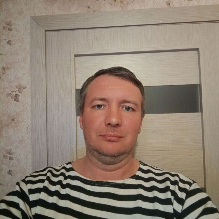  52210882  , 44 ,    