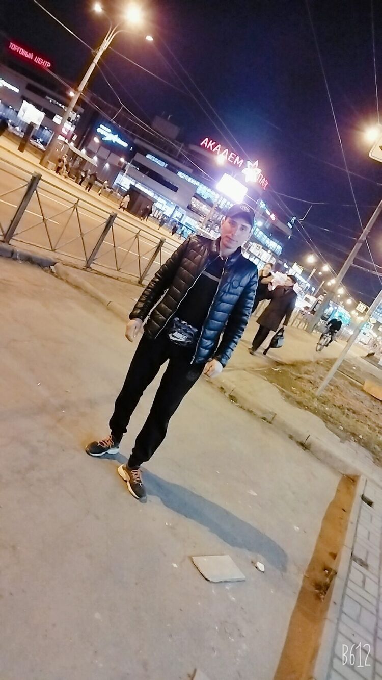  52525432  Hasan, 32 ,    -