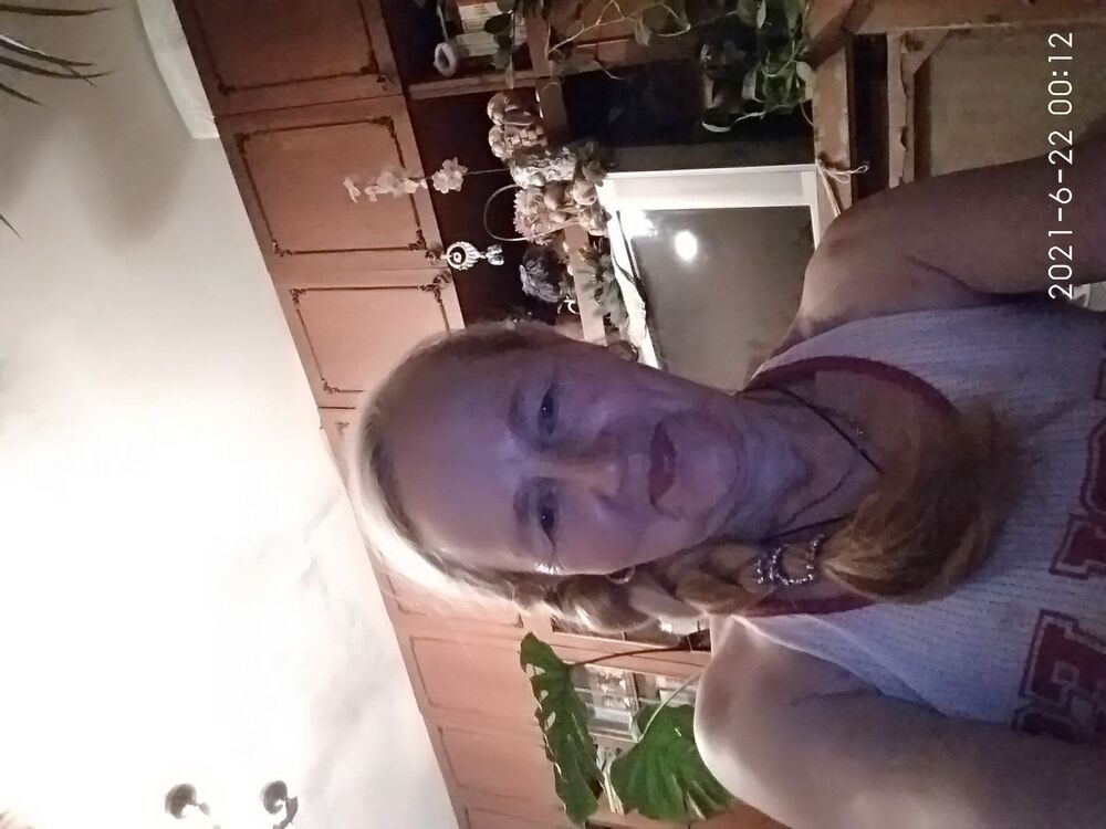  34037082  Inessa, 69 ,    