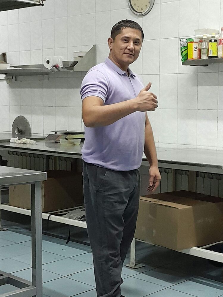 ,   Rasulbek, 37 ,   ,   