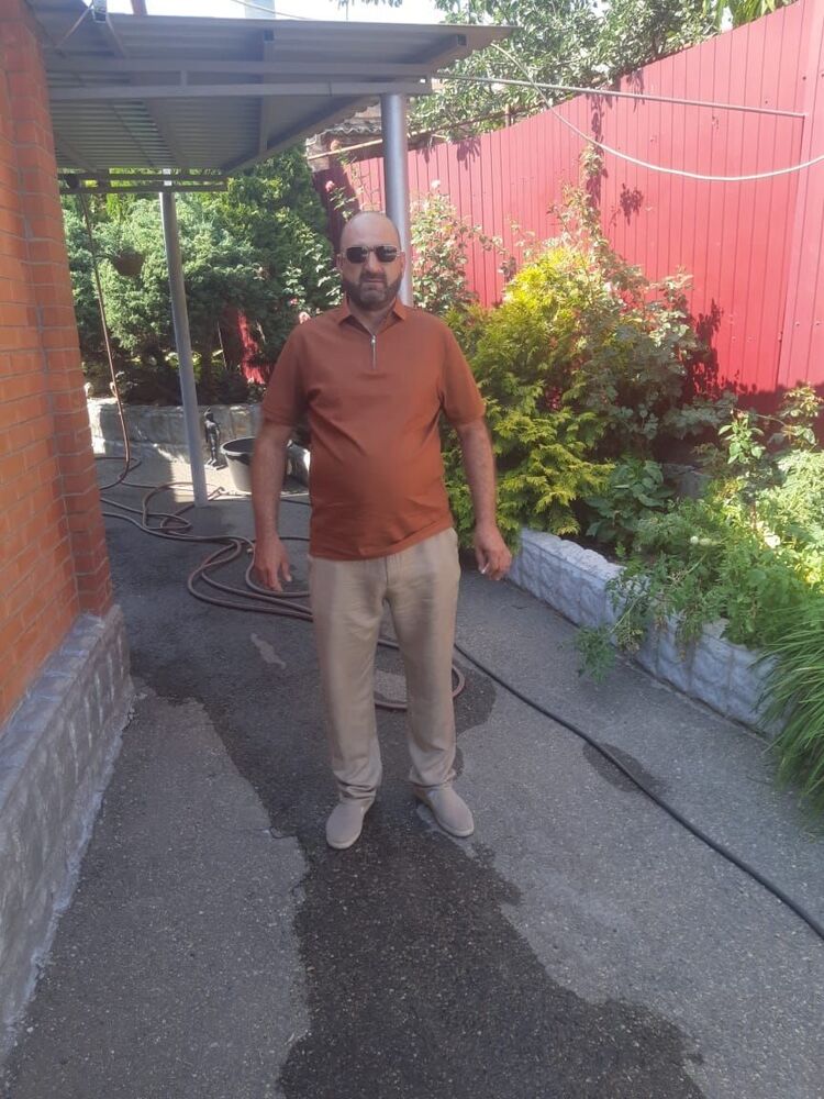  53860002  Tigran, 41 ,    --