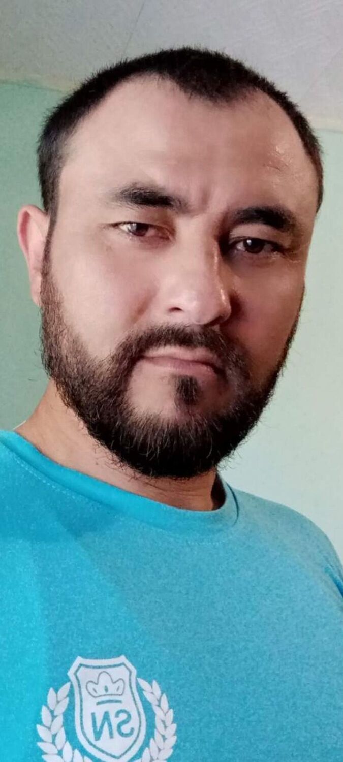  42267962  Farkhod, 39 ,     
