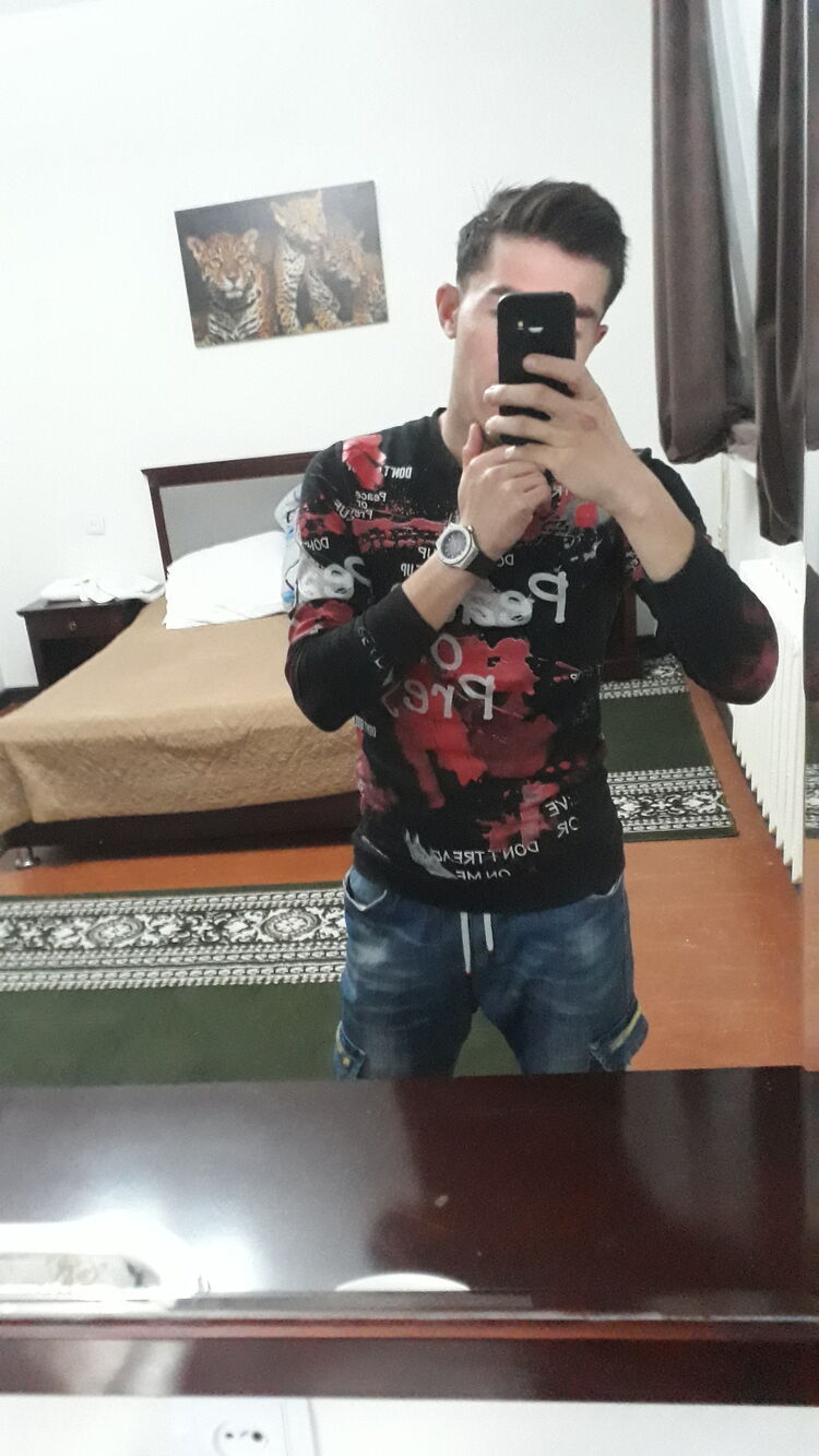  40394832  Krasavchik, 27 ,    