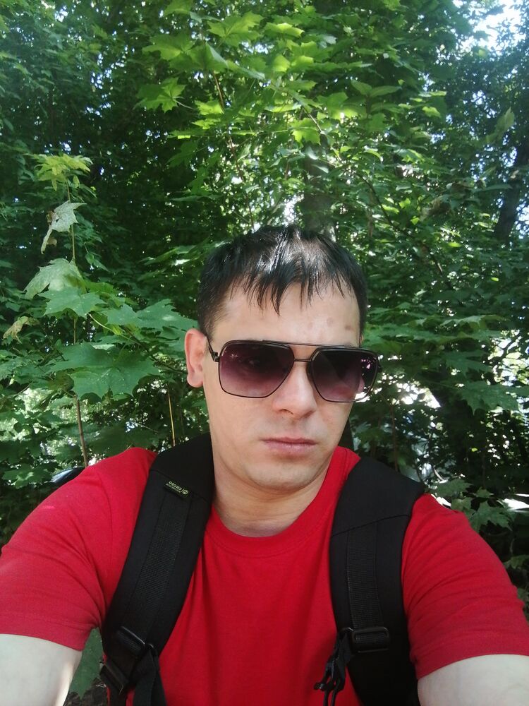  48737952  , 35 ,    