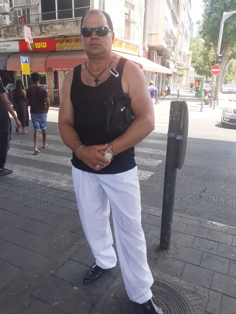  ,   Alic, 52 ,   ,   , c 