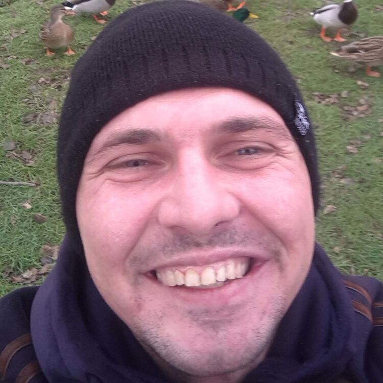  ,   Denis, 28 ,   ,   , c 