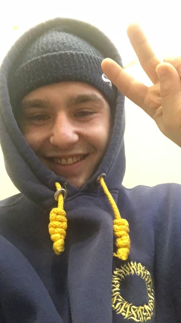  40781012  , 27 ,    