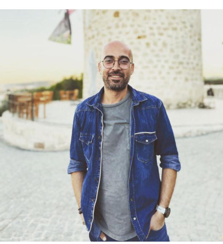  ,   Aykut, 40 ,   ,   