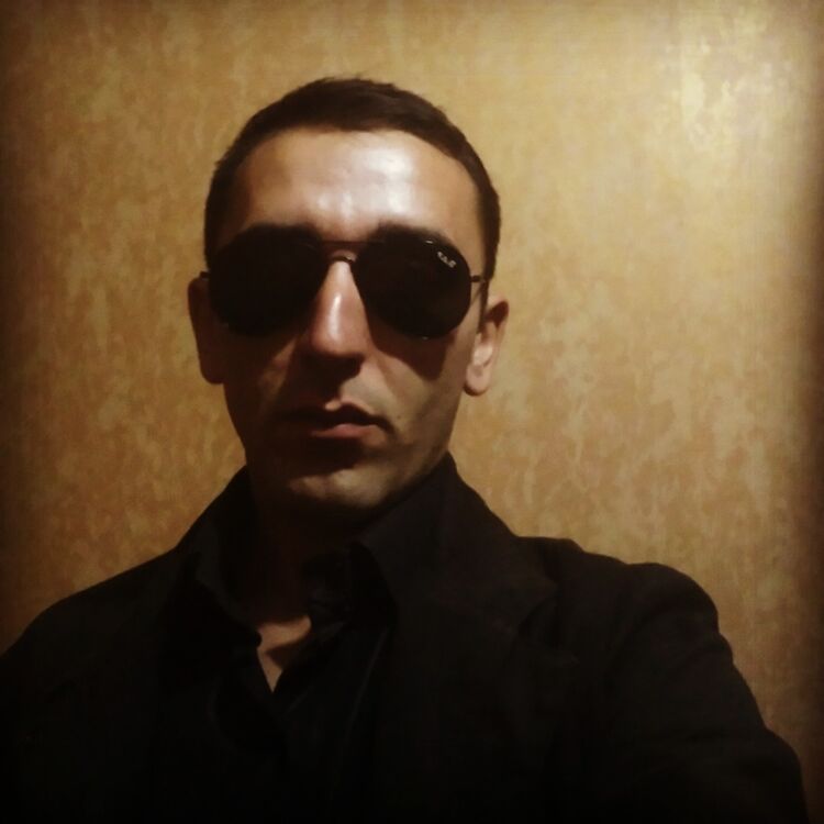  9536492  Elman, 34 ,    