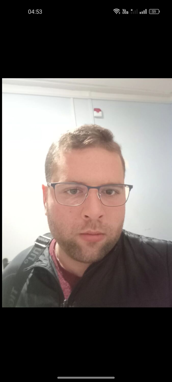  50642332  Mikhail, 31 ,    