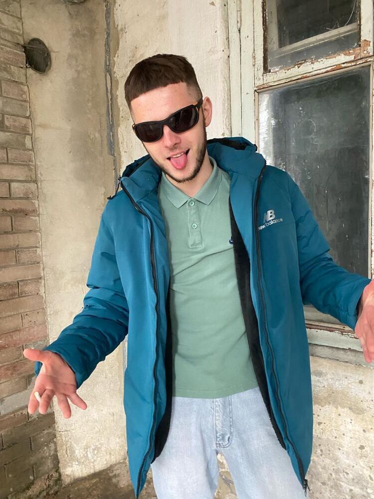 39915302  , 24 ,    