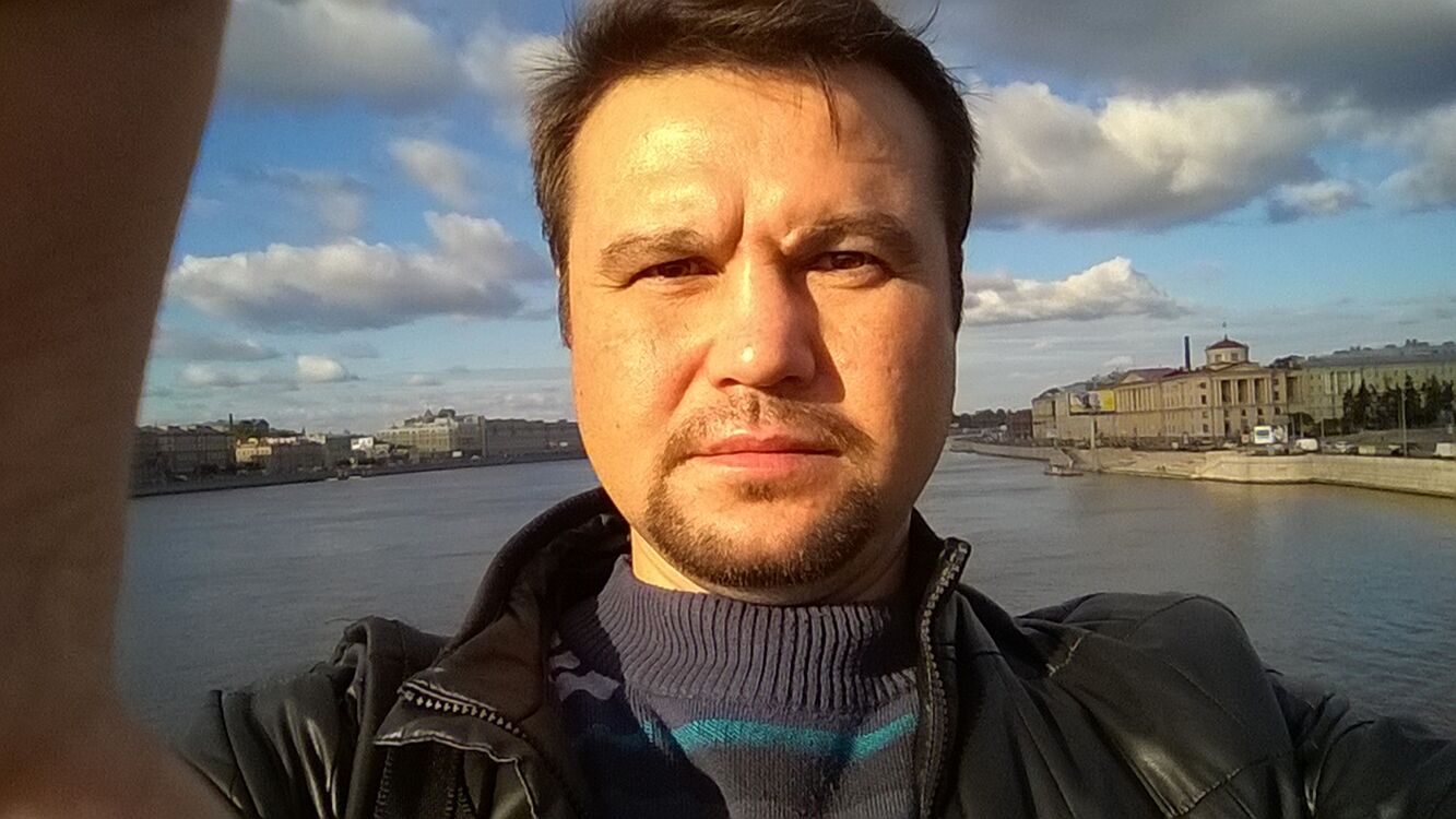  -,   Eduard, 43 ,   ,   , c 