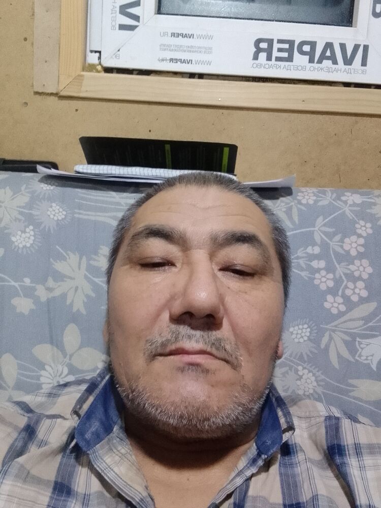  -,   Ilkhamzhan, 57 ,     , c , 