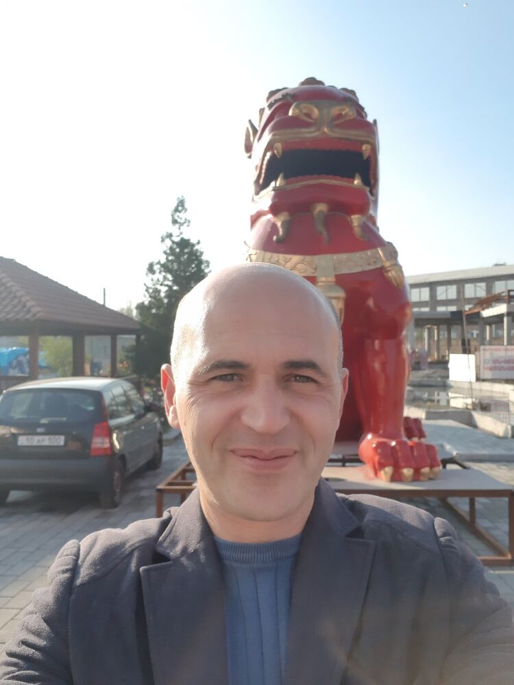  15093182  Armen, 47 ,    