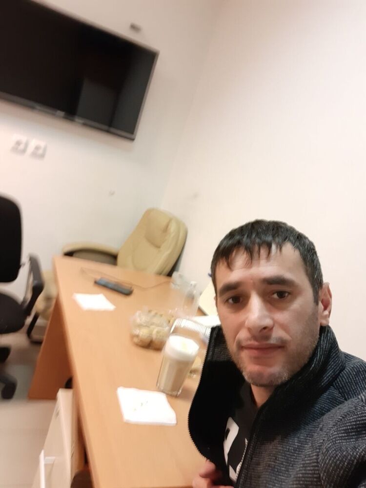  22410992  , 38 ,    