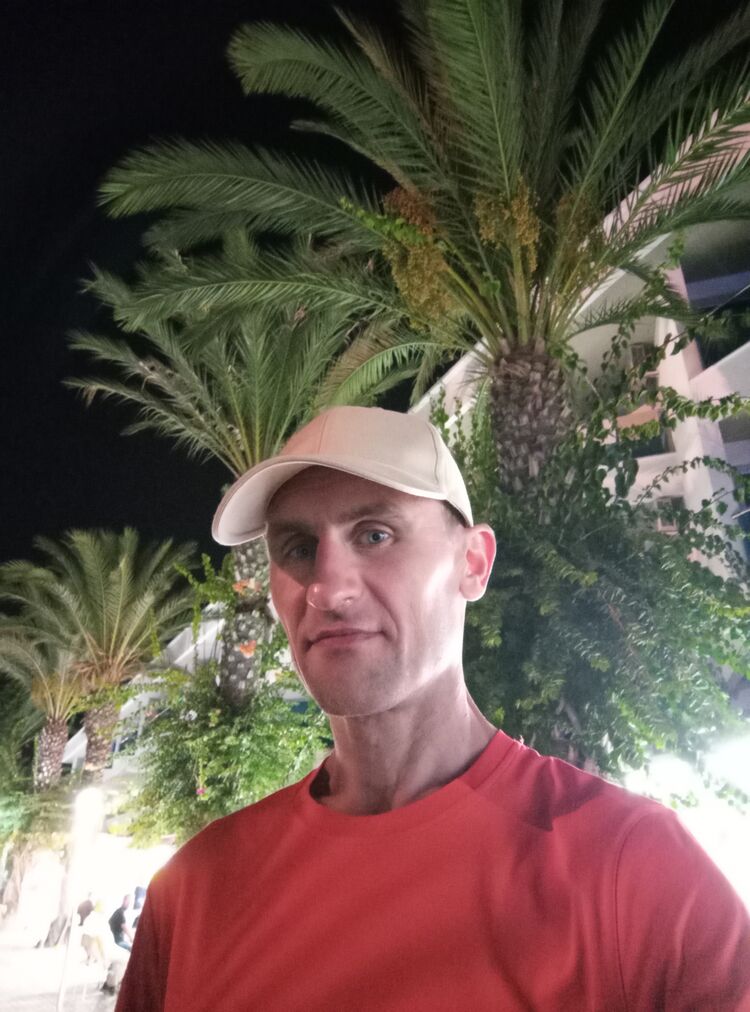  53527372  Alexandr, 44 ,    Hannoversch Munden