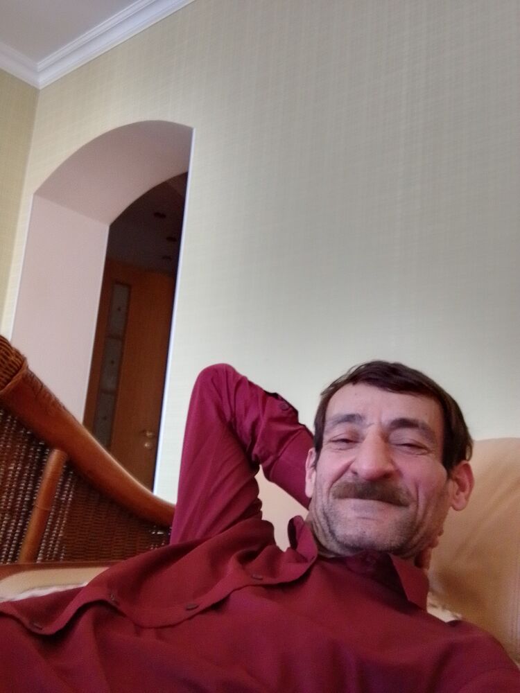  43948152  Fakhraddin, 57 ,    
