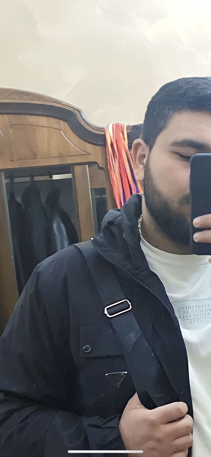  ,   Harut, 22 ,   ,   