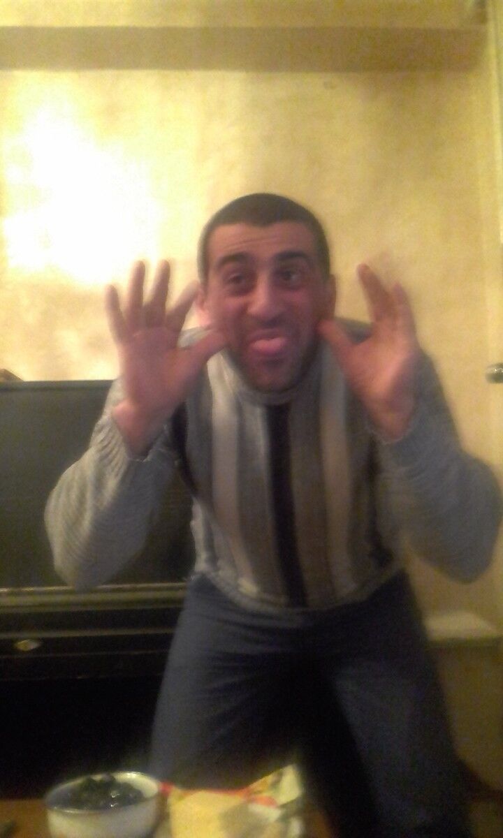  15303672  Samel, 41 ,    