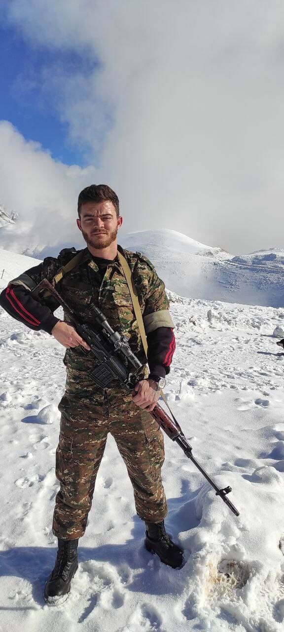  ,   Narek, 30 ,     , c 