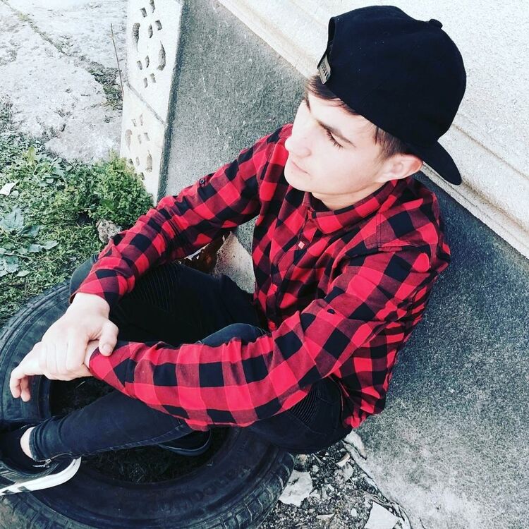  ,   Emanuel, 25 ,   ,   , c 