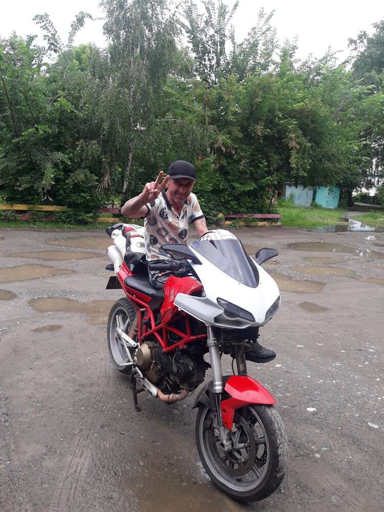  30198062  , 51 ,    -