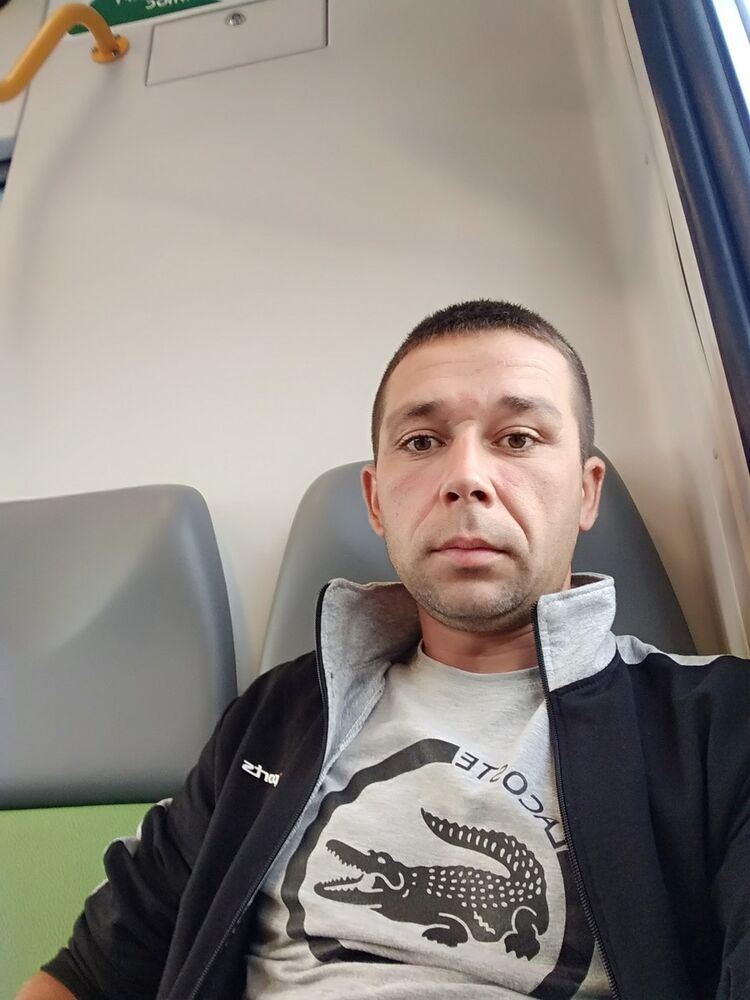  17138172  Ilua, 37 ,    