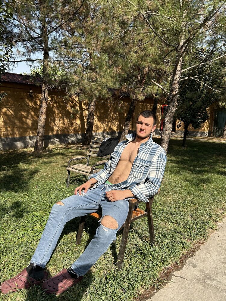  ,   Dandy, 19 ,   ,   