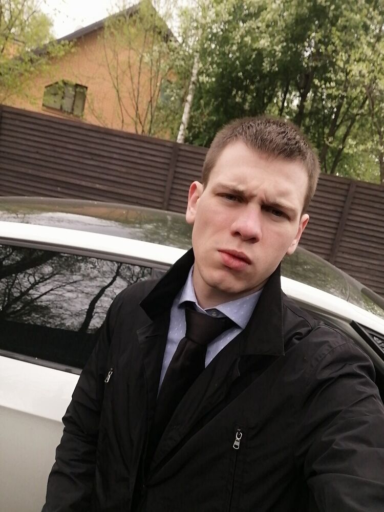 20643282  Nik, 30 ,    