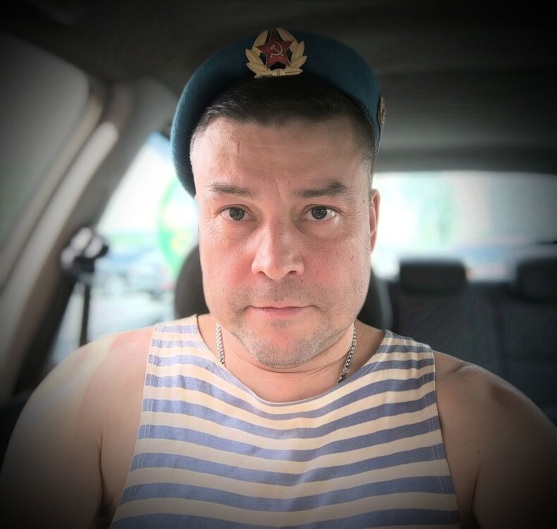  36842892  Anatoly, 46 ,    