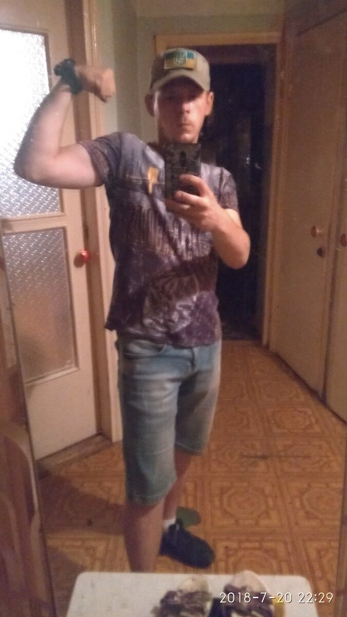  ,   Viktor, 29 ,   ,   , c 