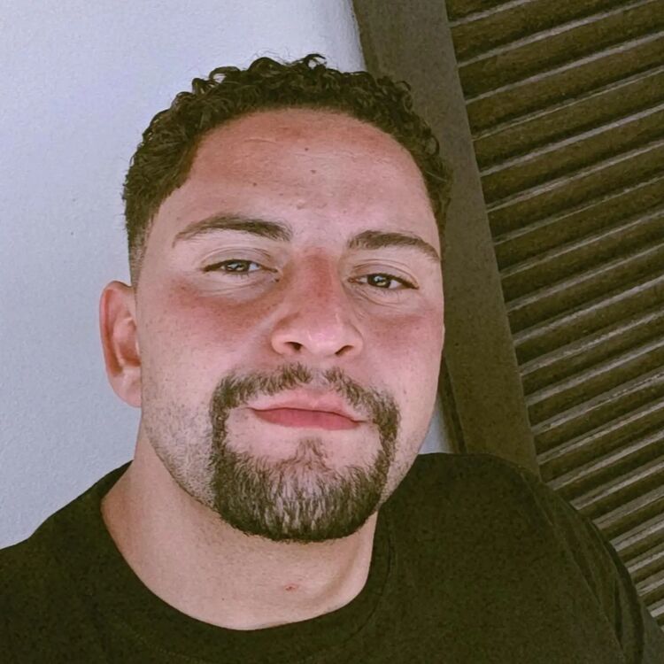 ���� 49600772 ����� Guilherme, 22 ����, ���� ���������� � ����-�����