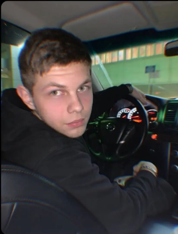   ,   Alexander, 20 ,   ,   , c , 
