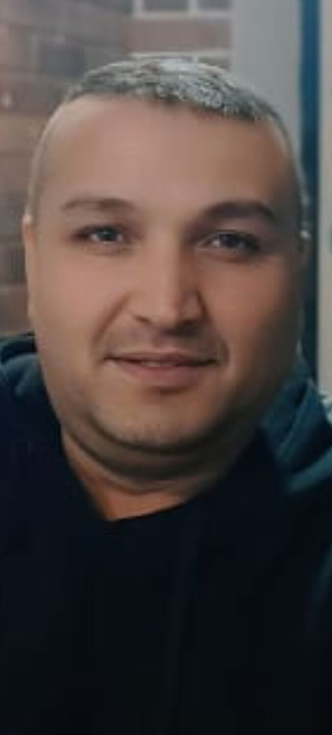  49502732  Makmad, 46 ,    
