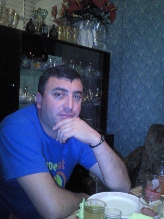  25858422  Pavlik, 43 ,    -