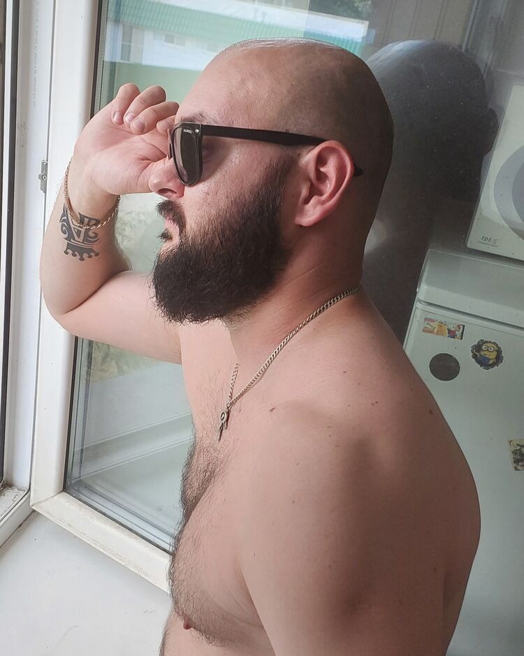  ,   Lexa, 32 ,   ,   