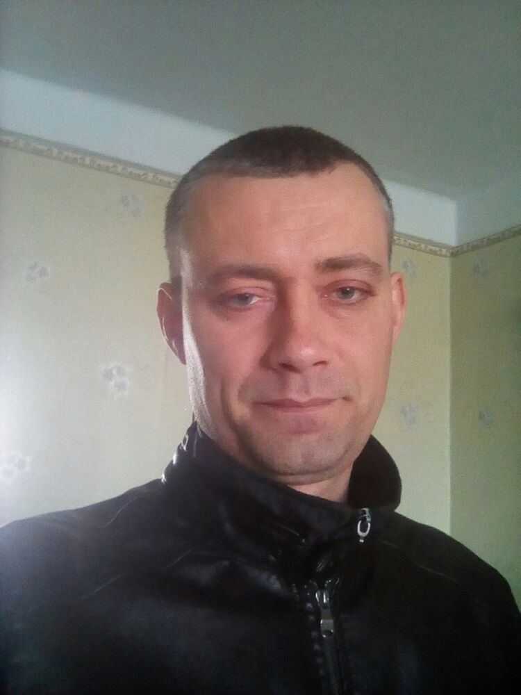  8472882  Vitaha, 44 ,    