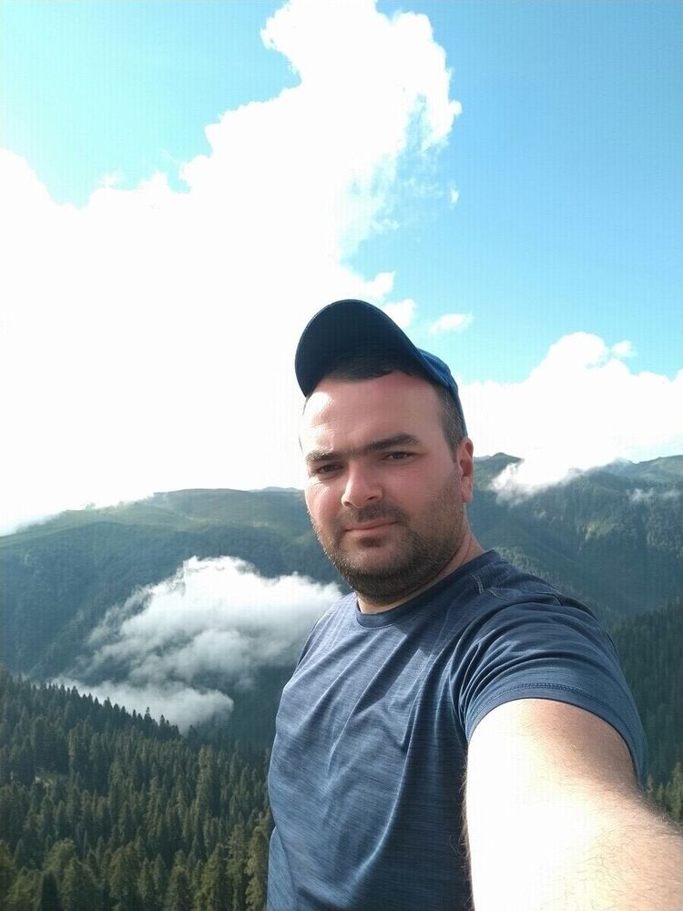  21158502  M I R Z A, 33 ,    