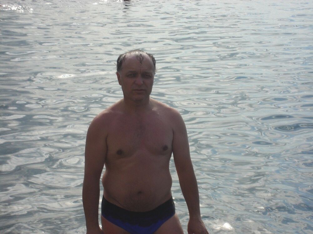  11485032  Anatoliy, 62 ,    