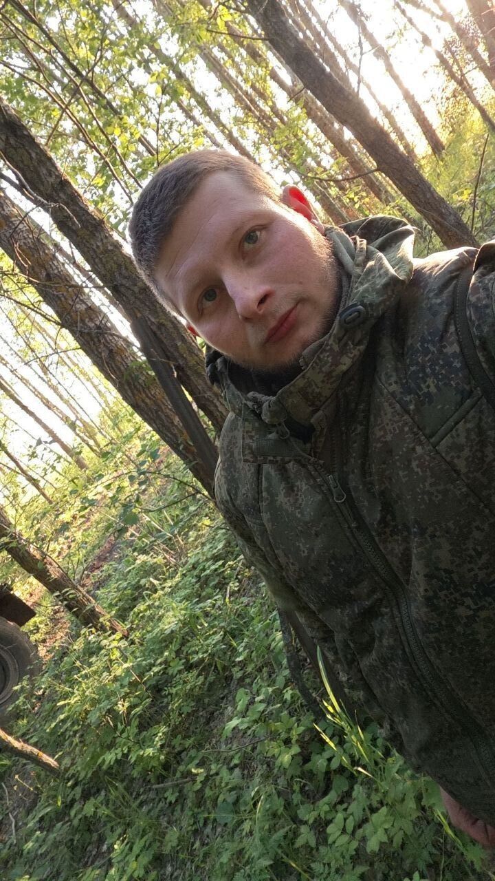  54753902  Maksimostov, 25 ,    