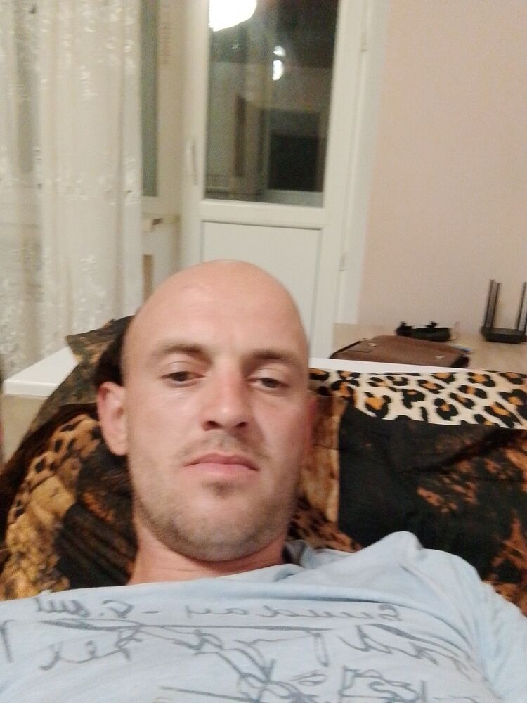  45240252  , 34 ,    