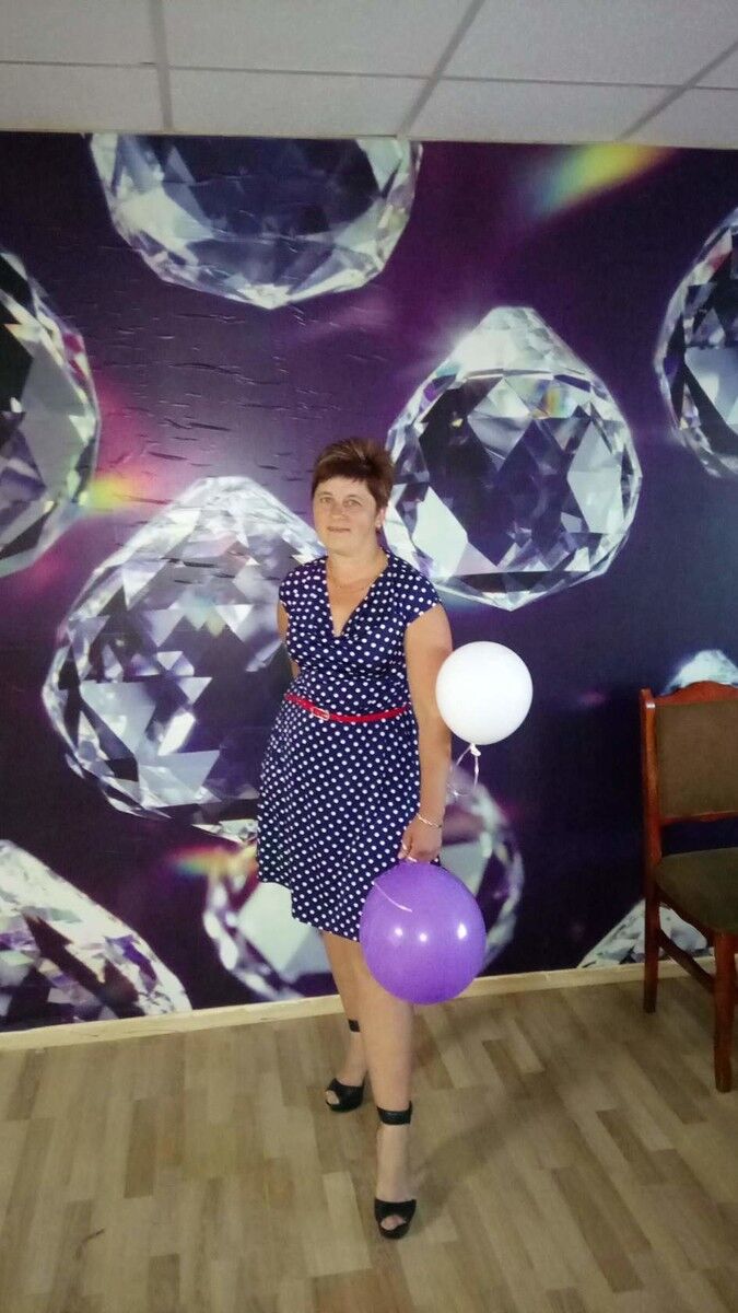  10739112  MARINA, 44 ,    -