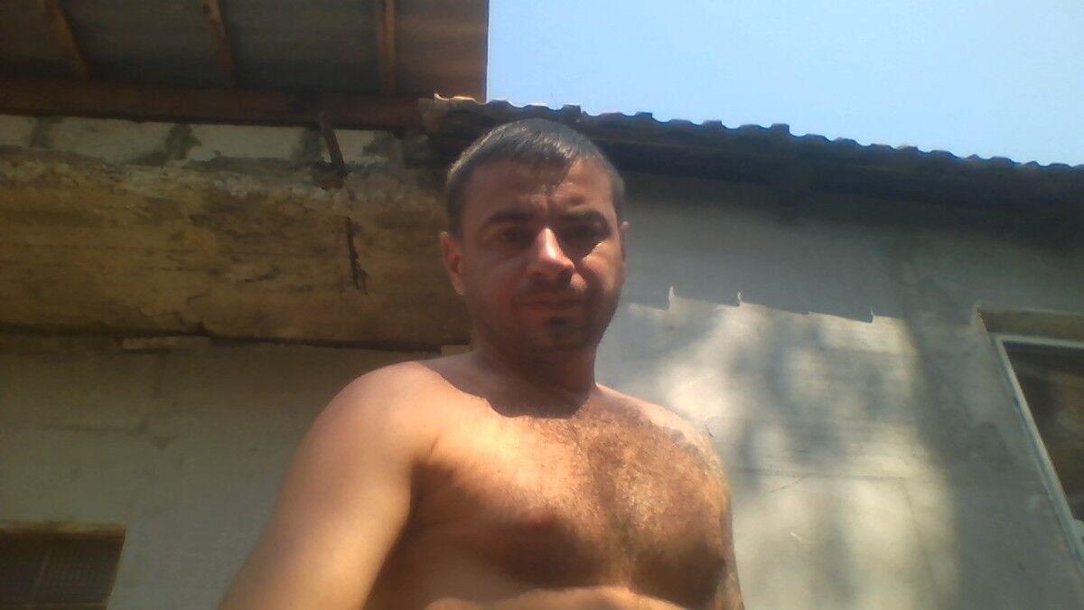  ,   Constantin, 45 ,   